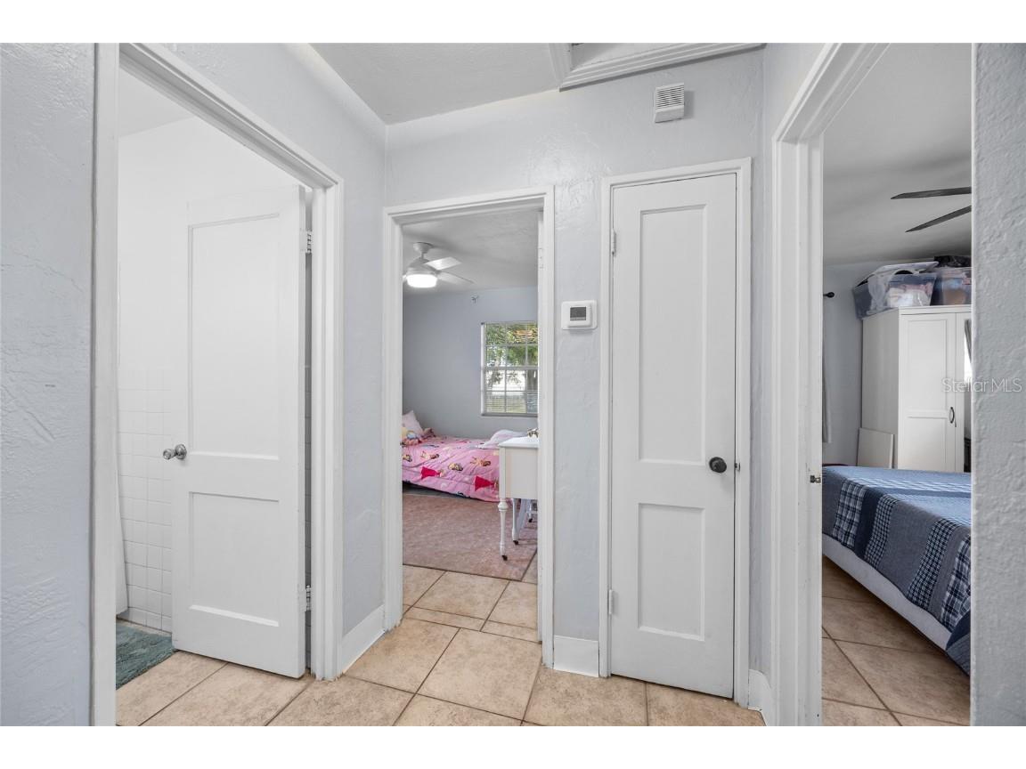 3528 W Mcelroy Avenue Tampa FL 33611 TB8439791 image15