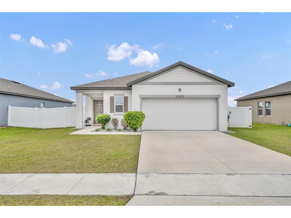 3529 Patron Avenue Deltona FL 32738 V4941061 image1