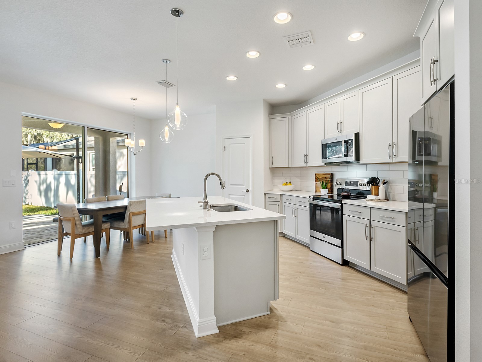 3529 Secluded Court Sarasota FL 34240 A4681285 image3