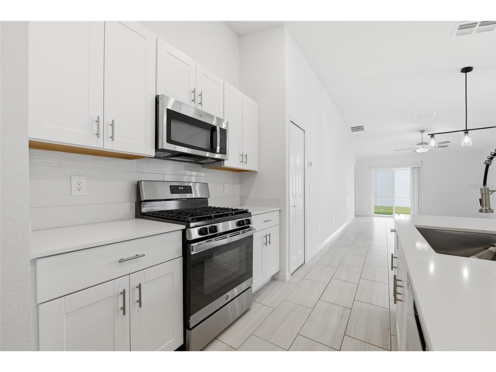 35298 Ackley Trace Zephyrhills FL 33541 S5149546 image9