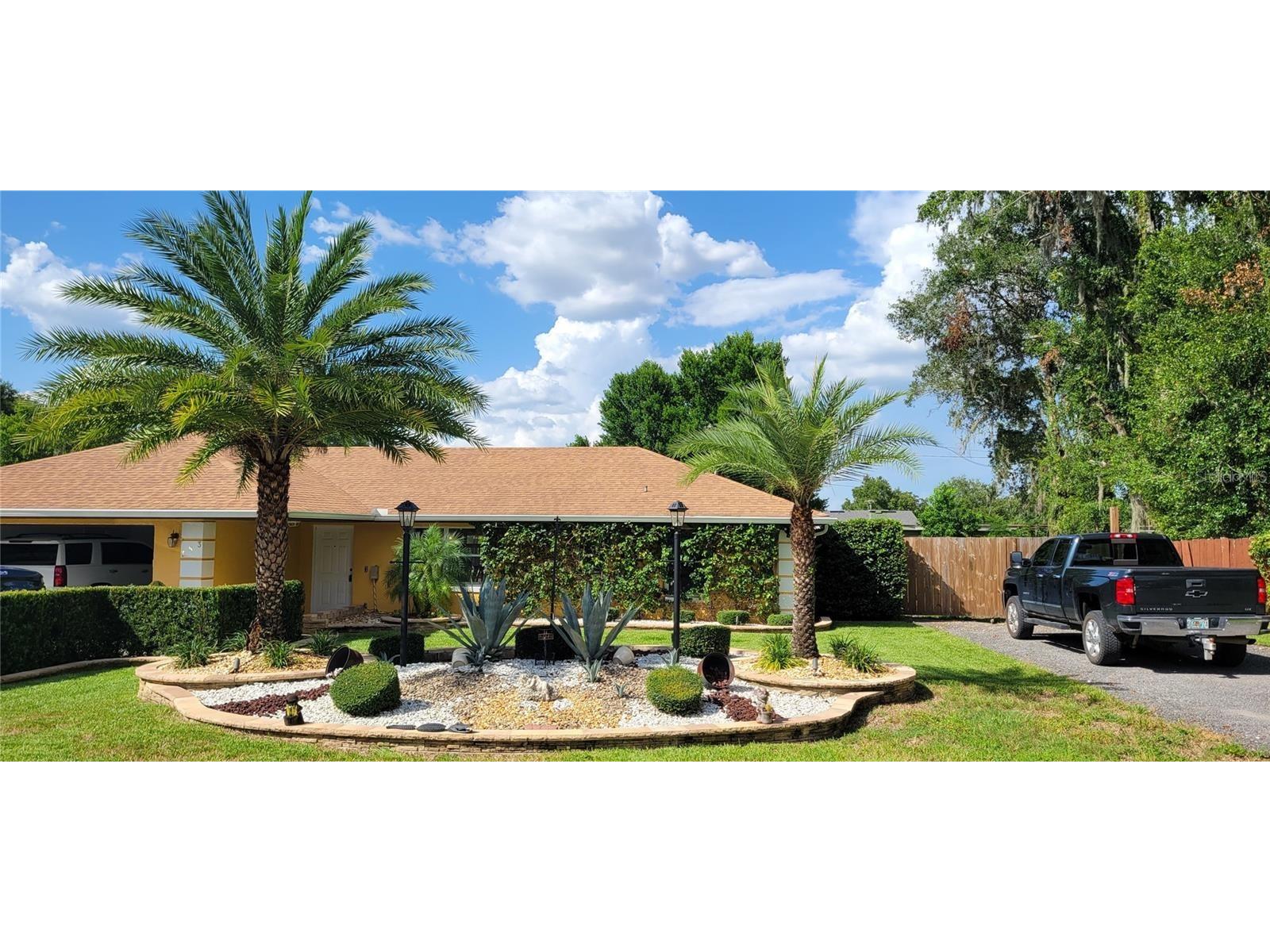 353 E Waldo Street Groveland FL 34736 G5081526 image1