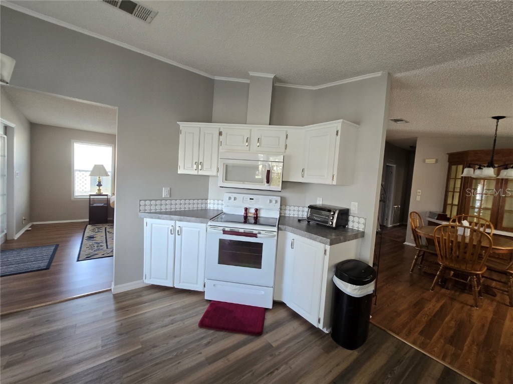 353 Melbourn Drive Haines City FL 33844 - LAKE HENRY P4937276 image14