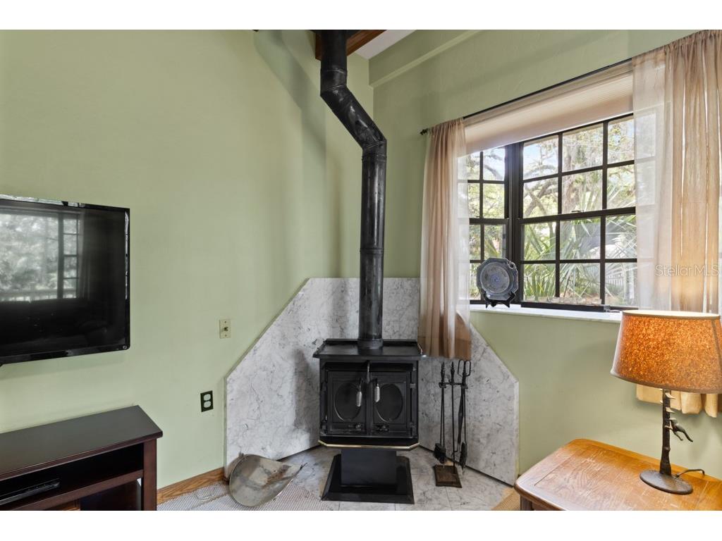 353 NW 3 Avenue Micanopy FL 32667 GC535143 image19