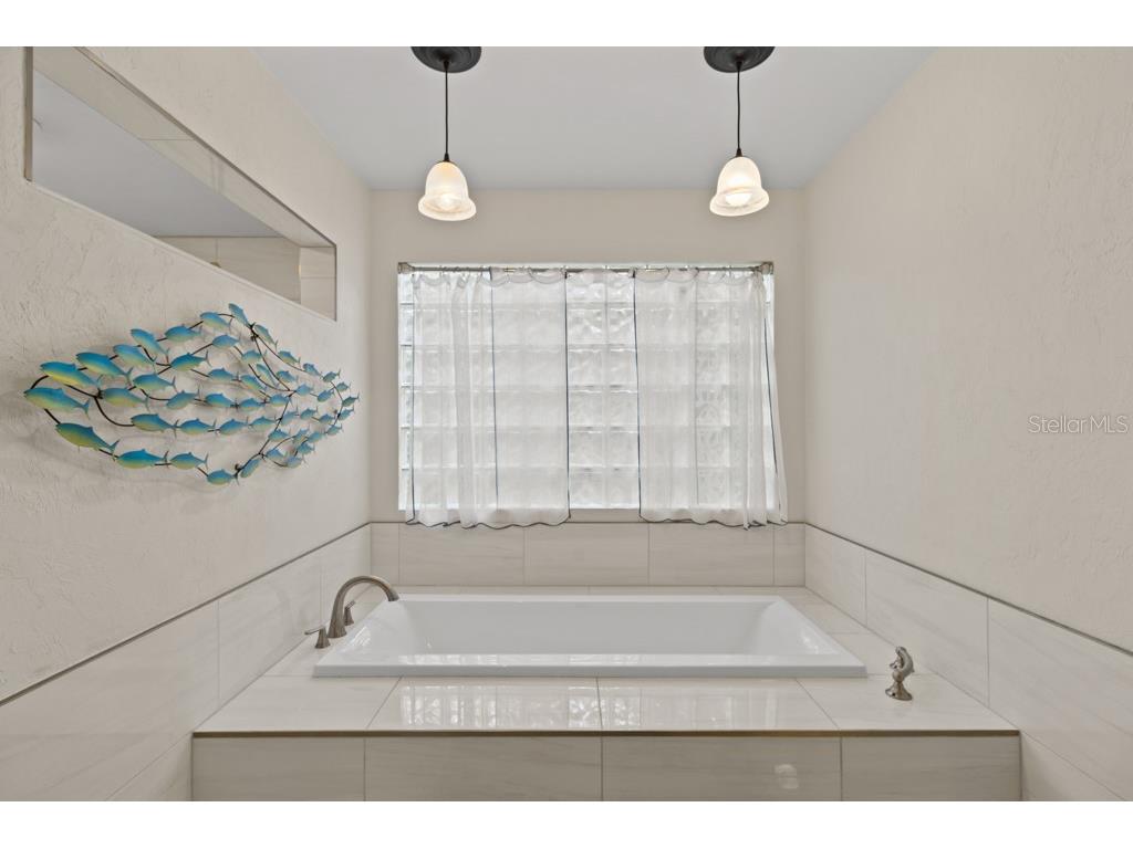 353 NW 3 Avenue Micanopy FL 32667 GC535143 image38