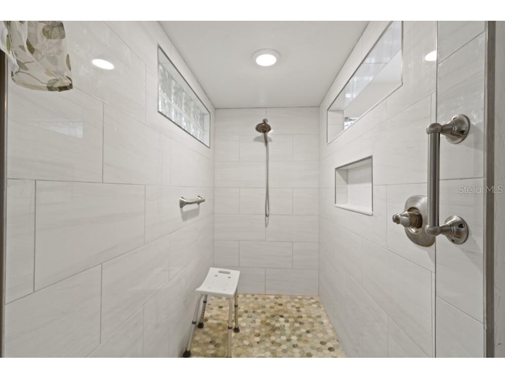 353 NW 3 Avenue Micanopy FL 32667 GC535143 image39