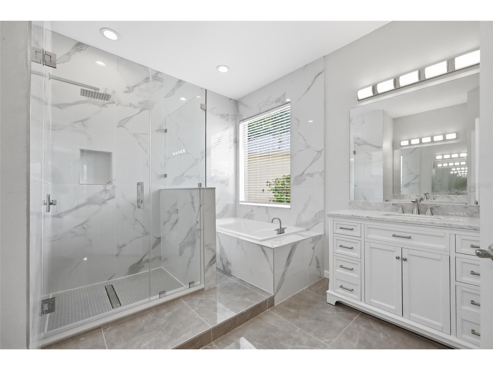 353 Plumoso Loop Davenport FL 33897 O6407247 image19