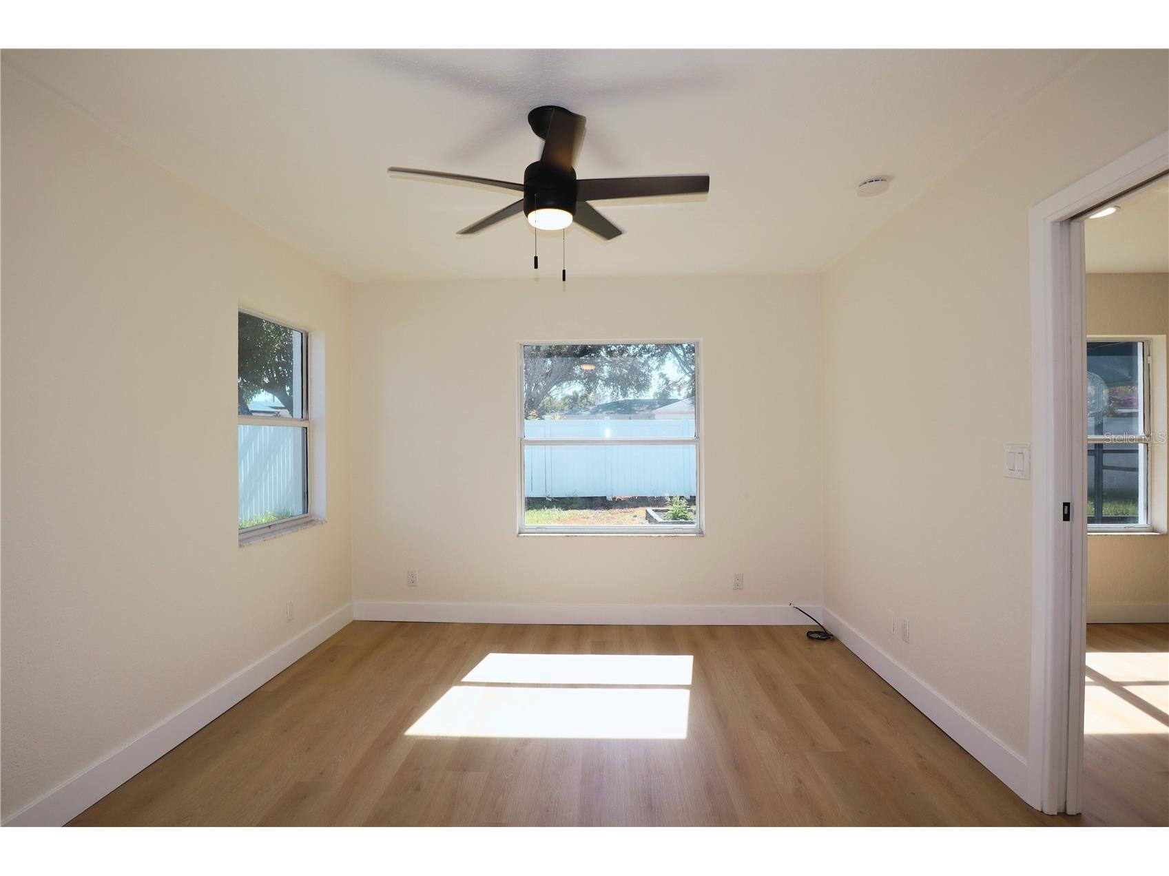 3530 25th Avenue N Saint Petersburg FL 33713 TB8458007 image12