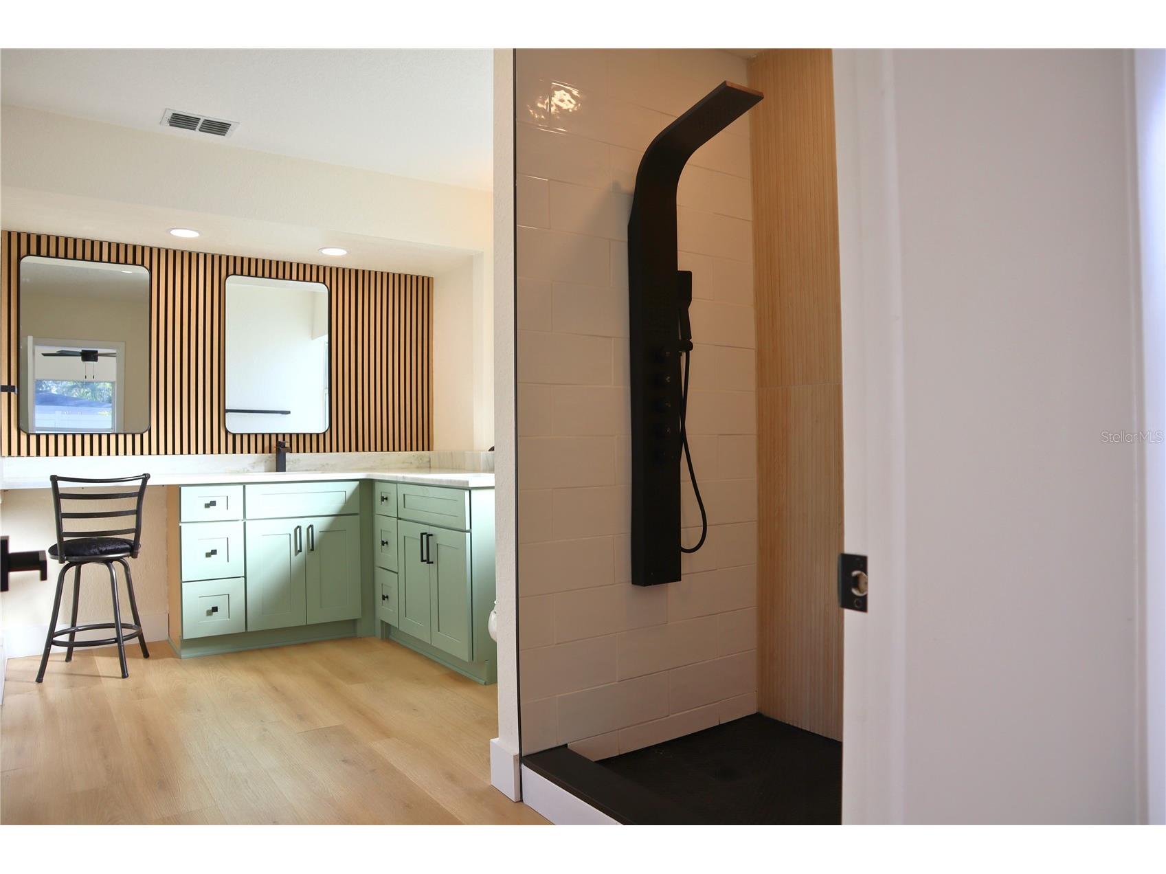 3530 25th Avenue N Saint Petersburg FL 33713 TB8458007 image15