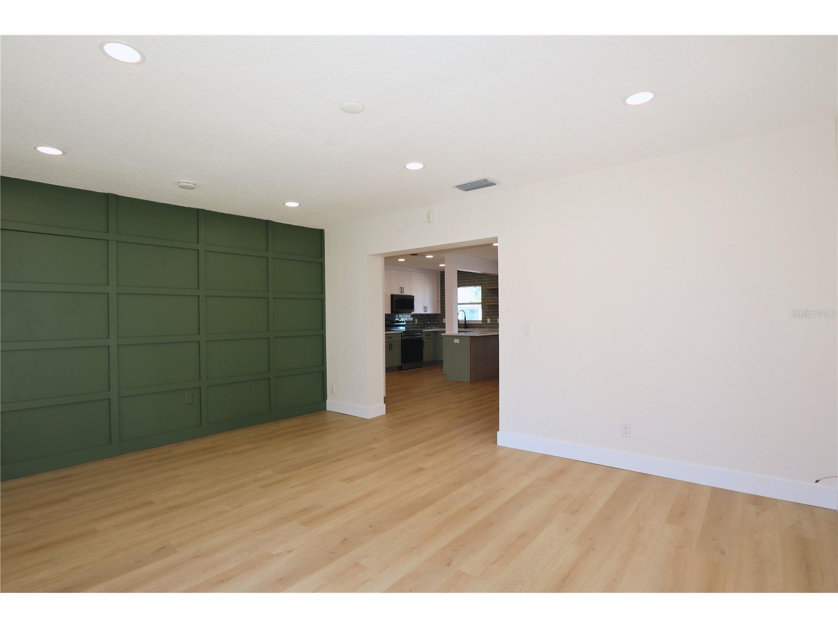 3530 25th Avenue N Saint Petersburg FL 33713 TB8458007 image20