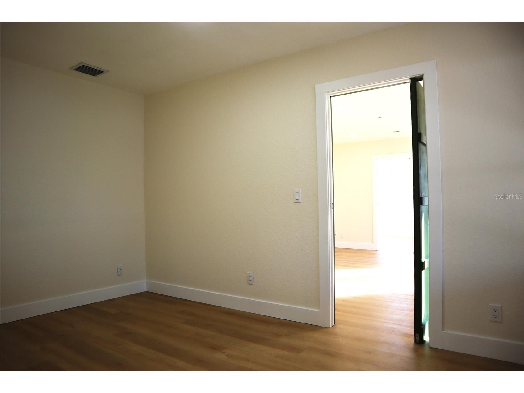 3530 25th Avenue N Saint Petersburg FL 33713 TB8458007 image25