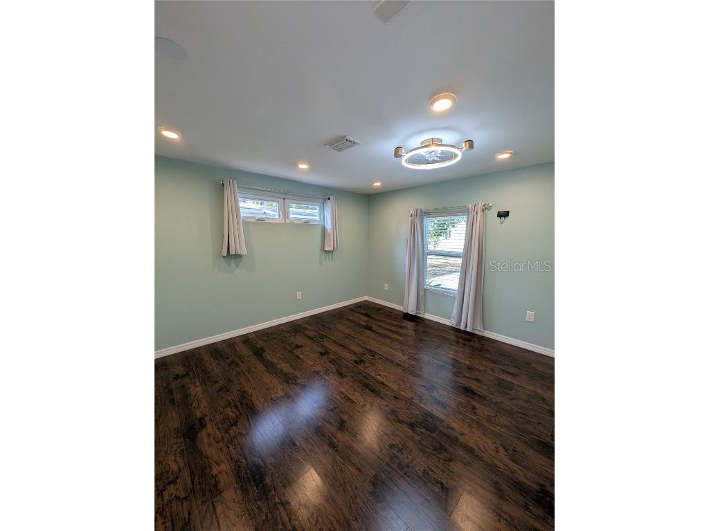 3530 8th Avenue N Saint Petersburg FL 33713 TB8448811 image11