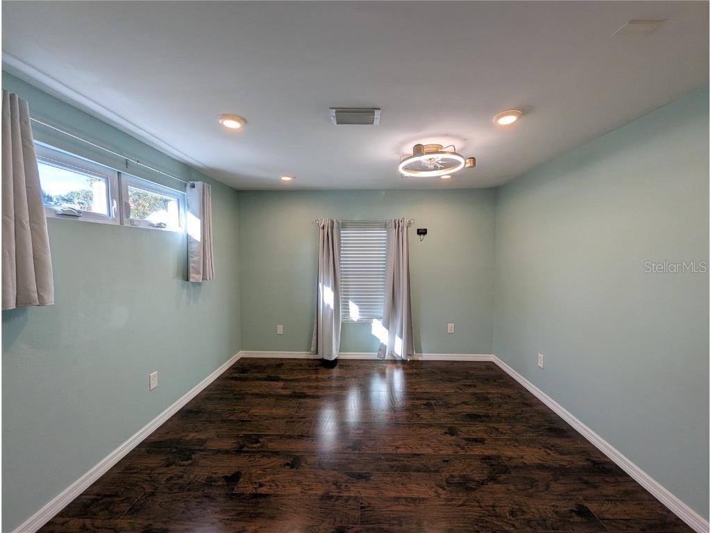 3530 8th Avenue N Saint Petersburg FL 33713 TB8448811 image13