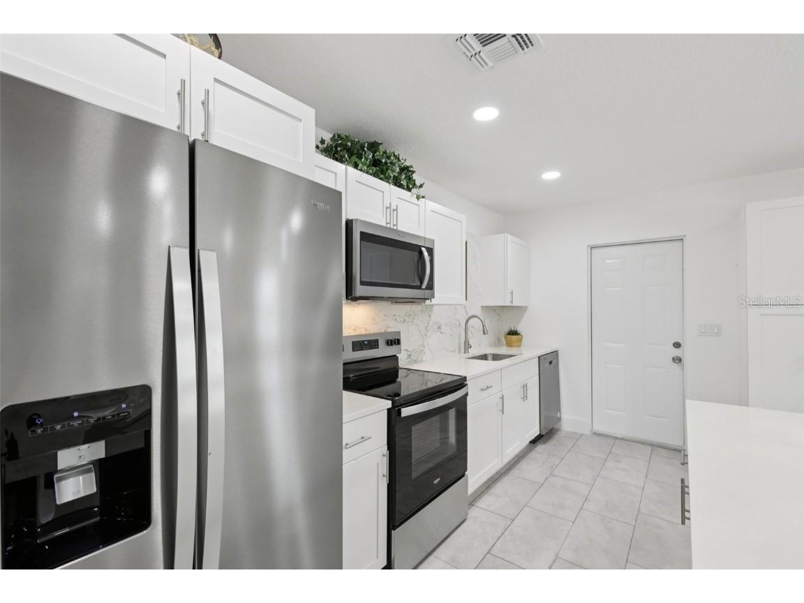 3530 Goodrich Avenue Sarasota FL 34234 A4667097 image14