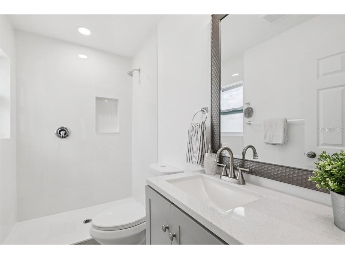 3530 Goodrich Avenue Sarasota FL 34234 A4667097 image19