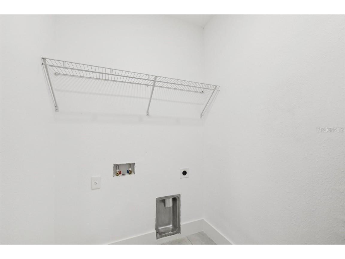 3530 Goodrich Avenue Sarasota FL 34234 A4667097 image20