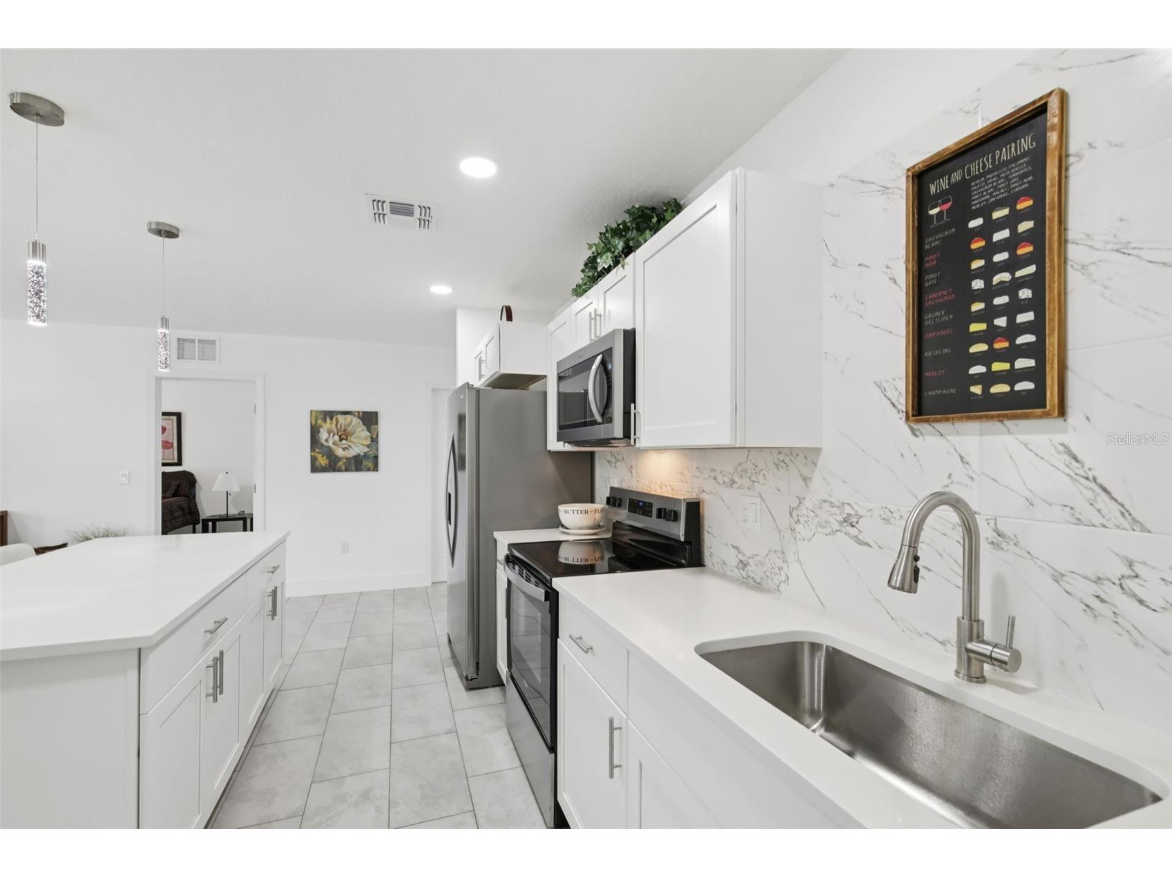 3530 Goodrich Avenue Sarasota FL 34234 A4695567 image17