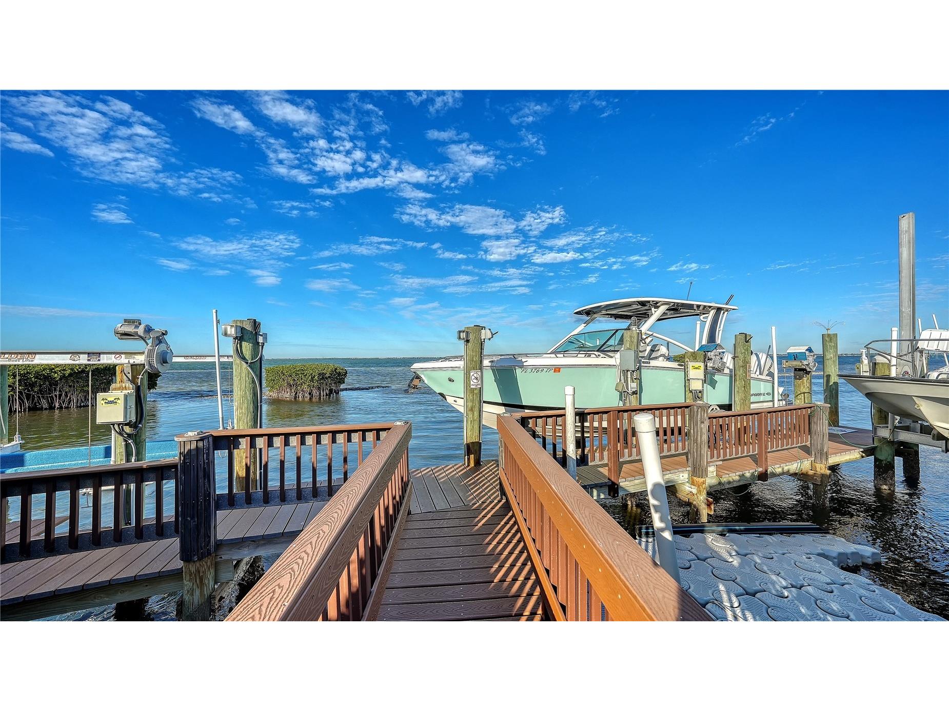 3530 Mistletoe Lane Longboat Key FL 34228 A4680887 image12
