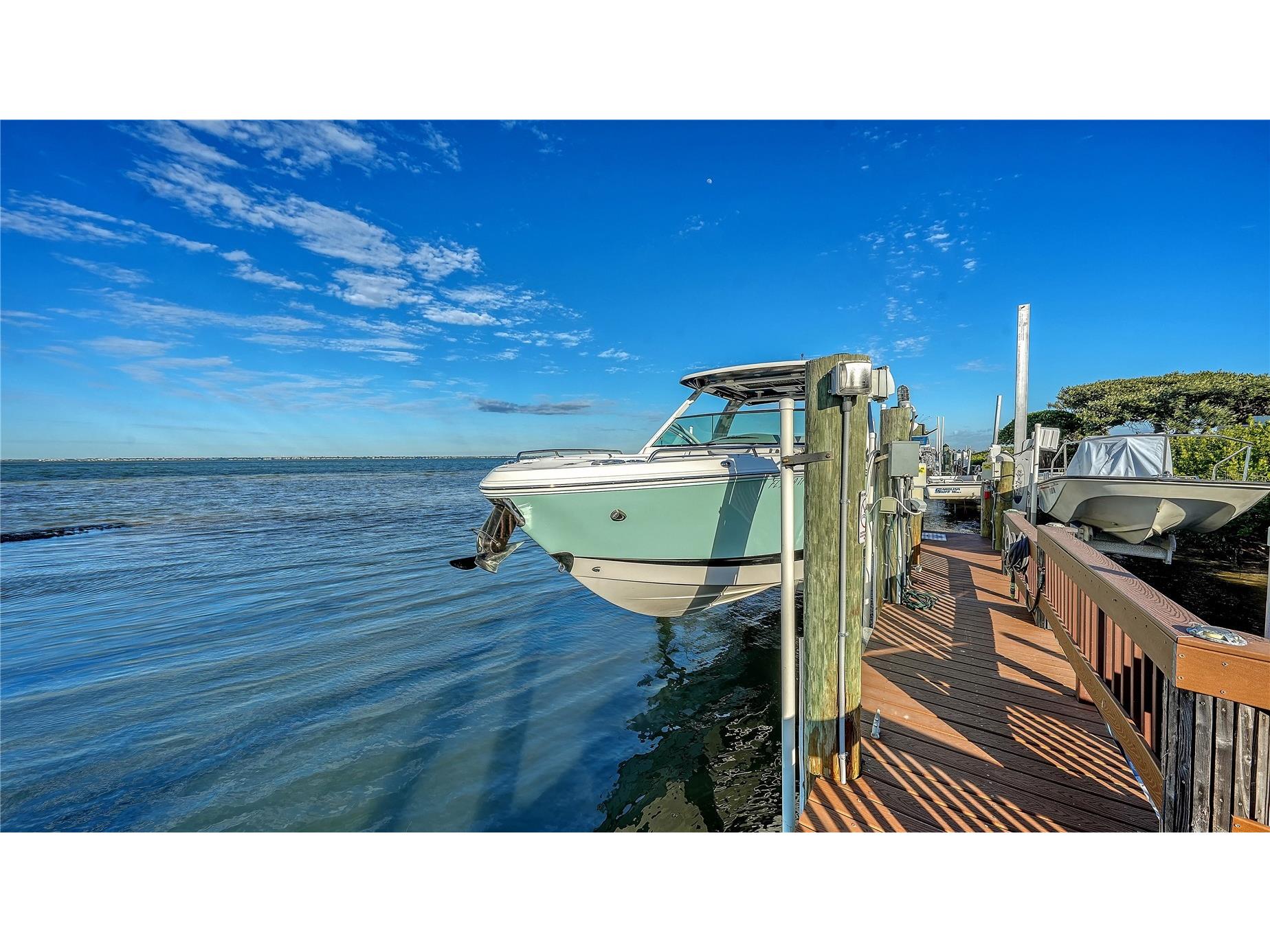3530 Mistletoe Lane Longboat Key FL 34228 A4680887 image13
