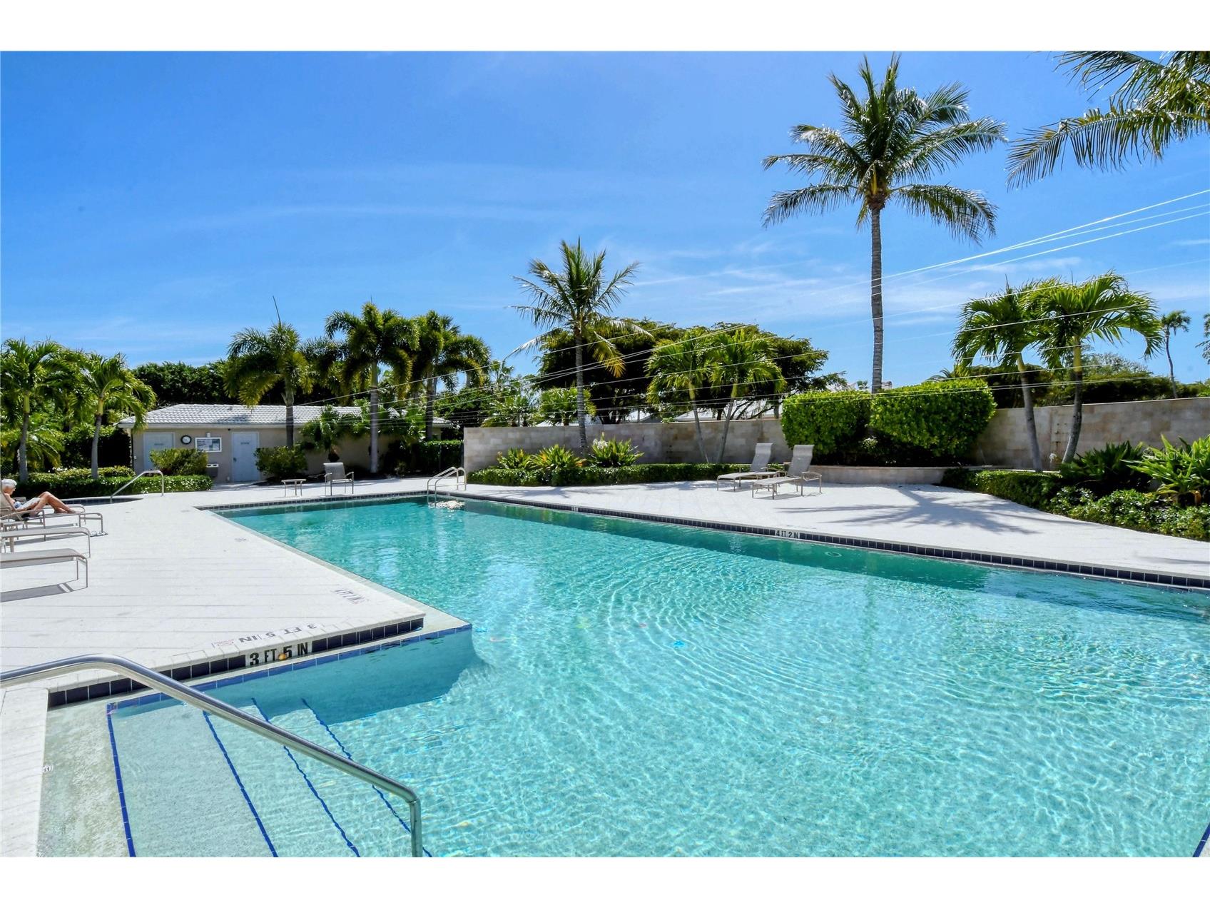 3530 Mistletoe Lane Longboat Key FL 34228 A4680887 image42