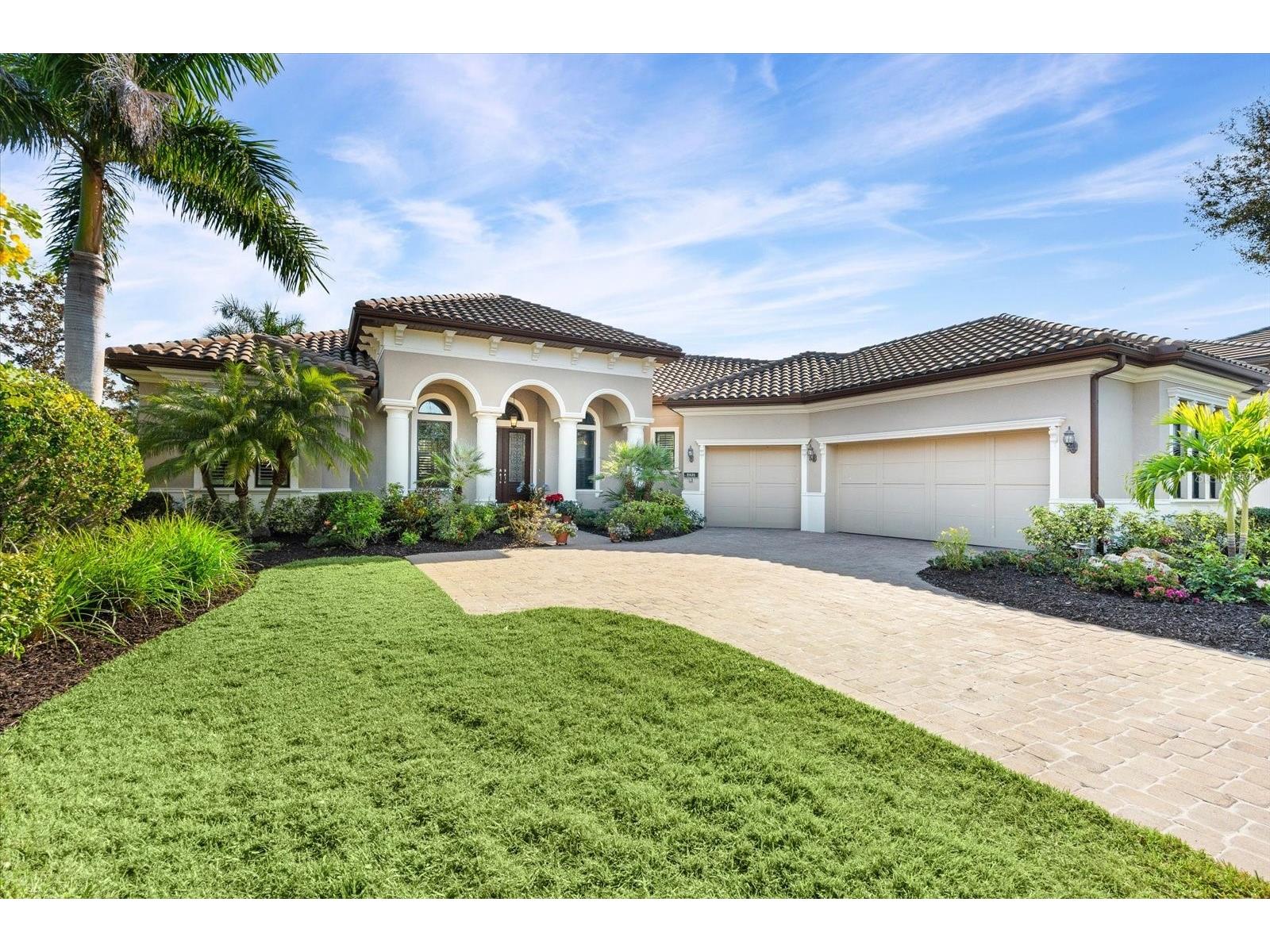 3531 Founders Club Drive Sarasota FL 34240 A4672261 image1