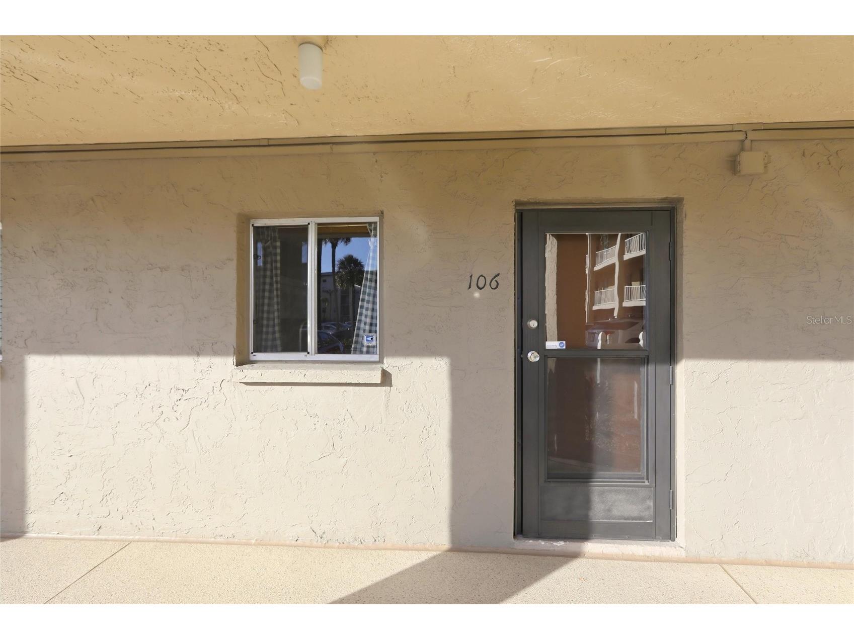 3531 Lake Bayshore Drive #J106 Bradenton FL 34205 A4672127 image1