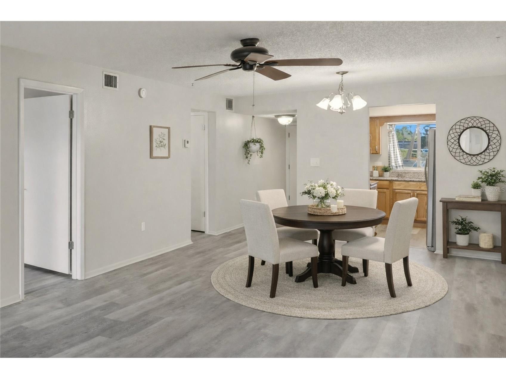 3531 Lake Bayshore Drive #J106 Bradenton FL 34205 A4672127 image10