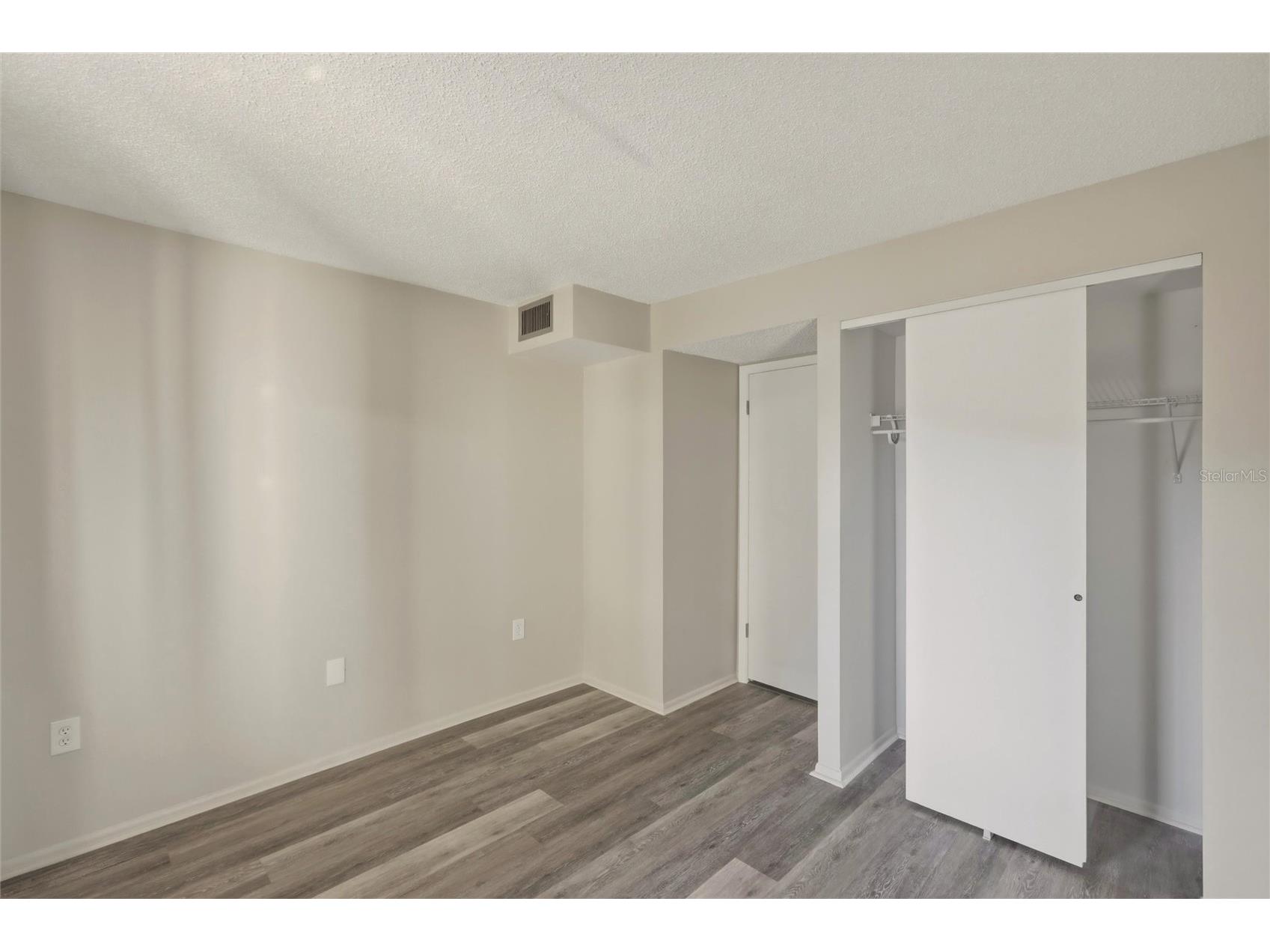 3531 Lake Bayshore Drive #J106 Bradenton FL 34205 A4672127 image25