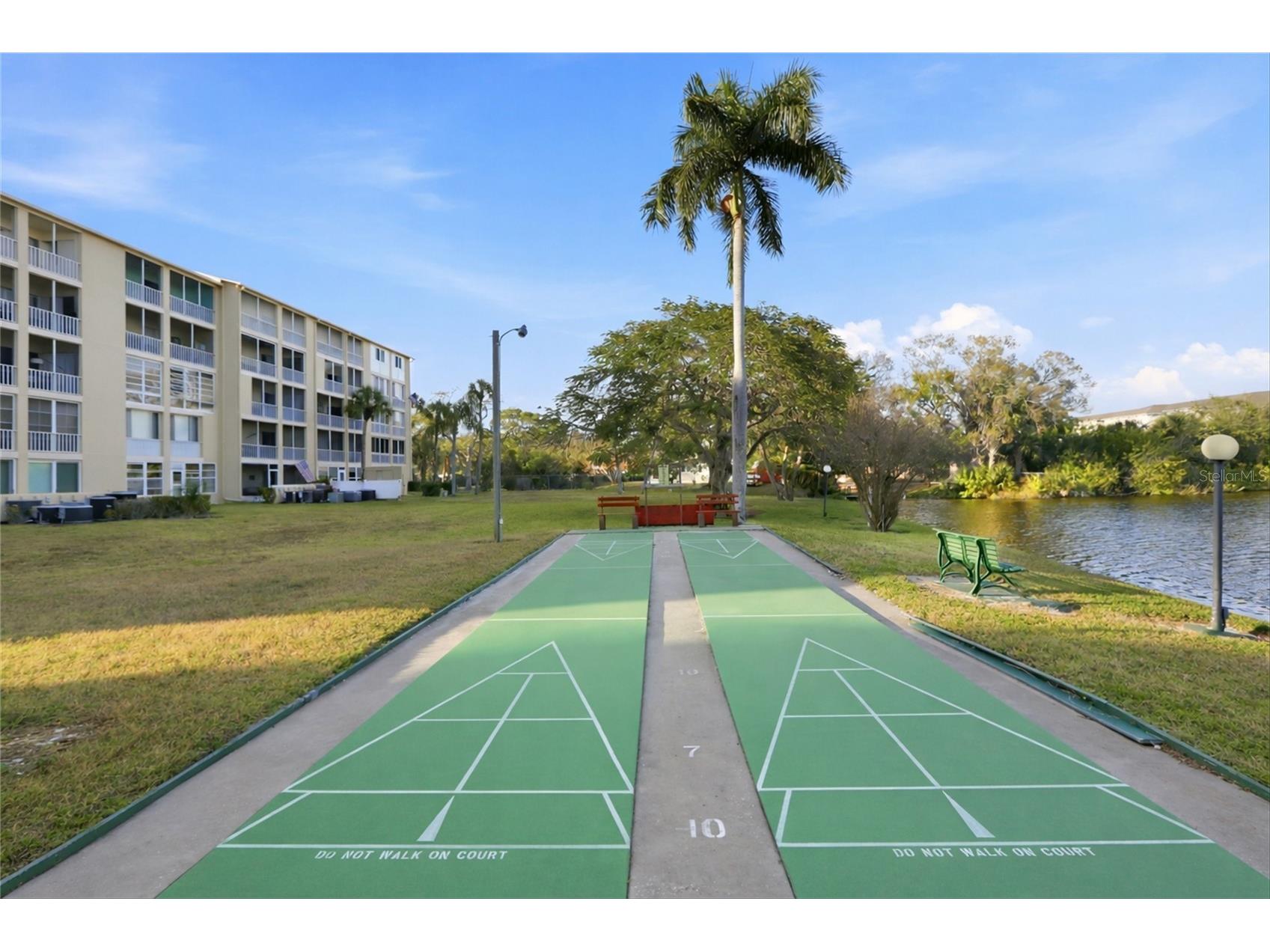 3531 Lake Bayshore Drive #J106 Bradenton FL 34205 A4672127 image37