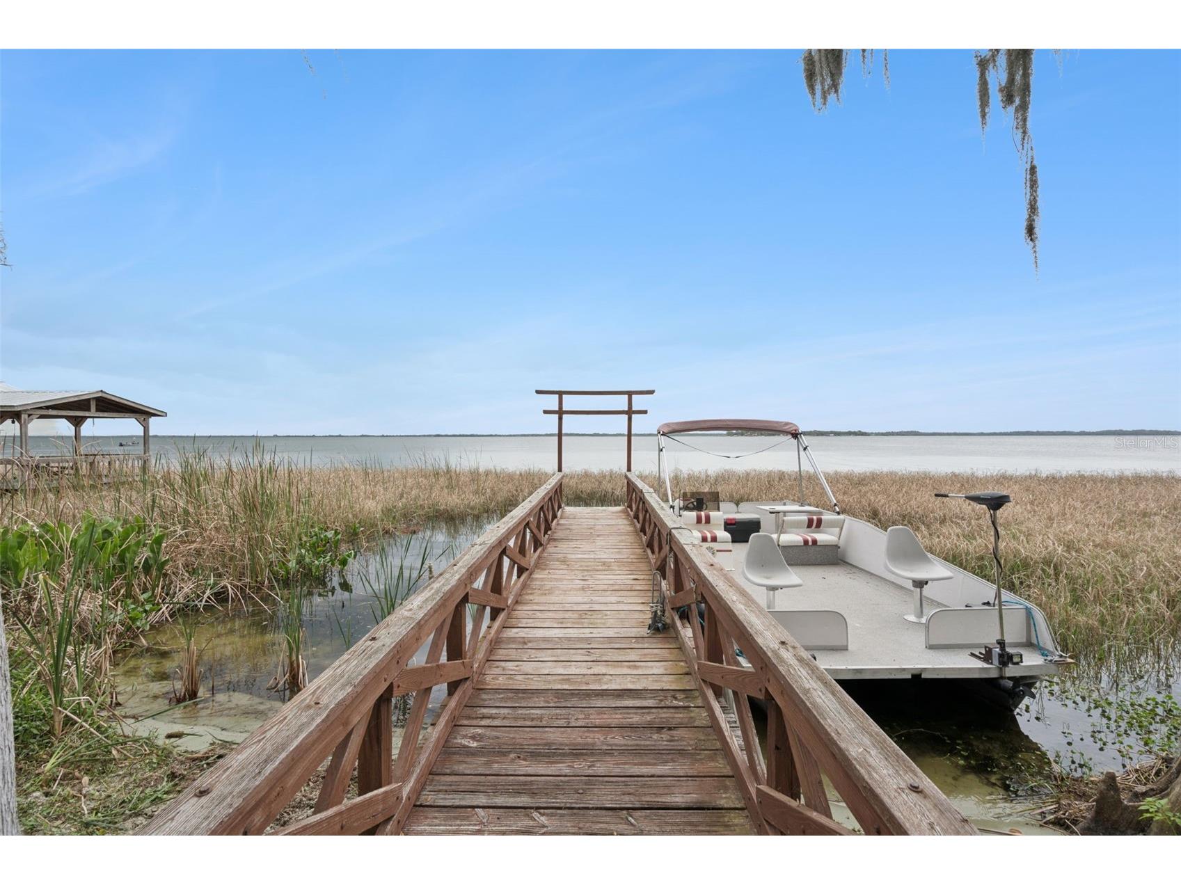 35312 W Griffin Drive Fruitland Park FL 34731 - LAKE GRIFFIN O6391104 image2