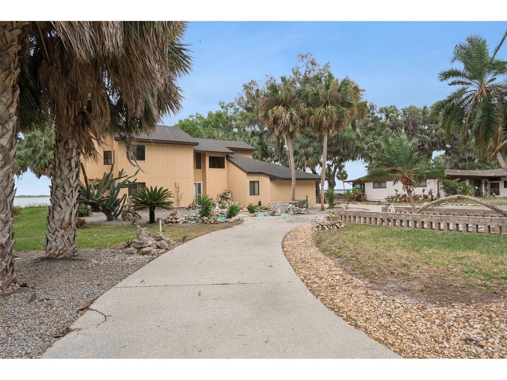35312 W Griffin Drive Fruitland Park FL 34731 - LAKE GRIFFIN O6391104 image32