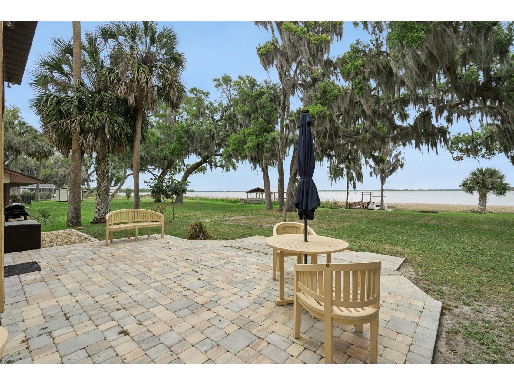 35312 W Griffin Drive Fruitland Park FL 34731 - LAKE GRIFFIN O6391104 image39
