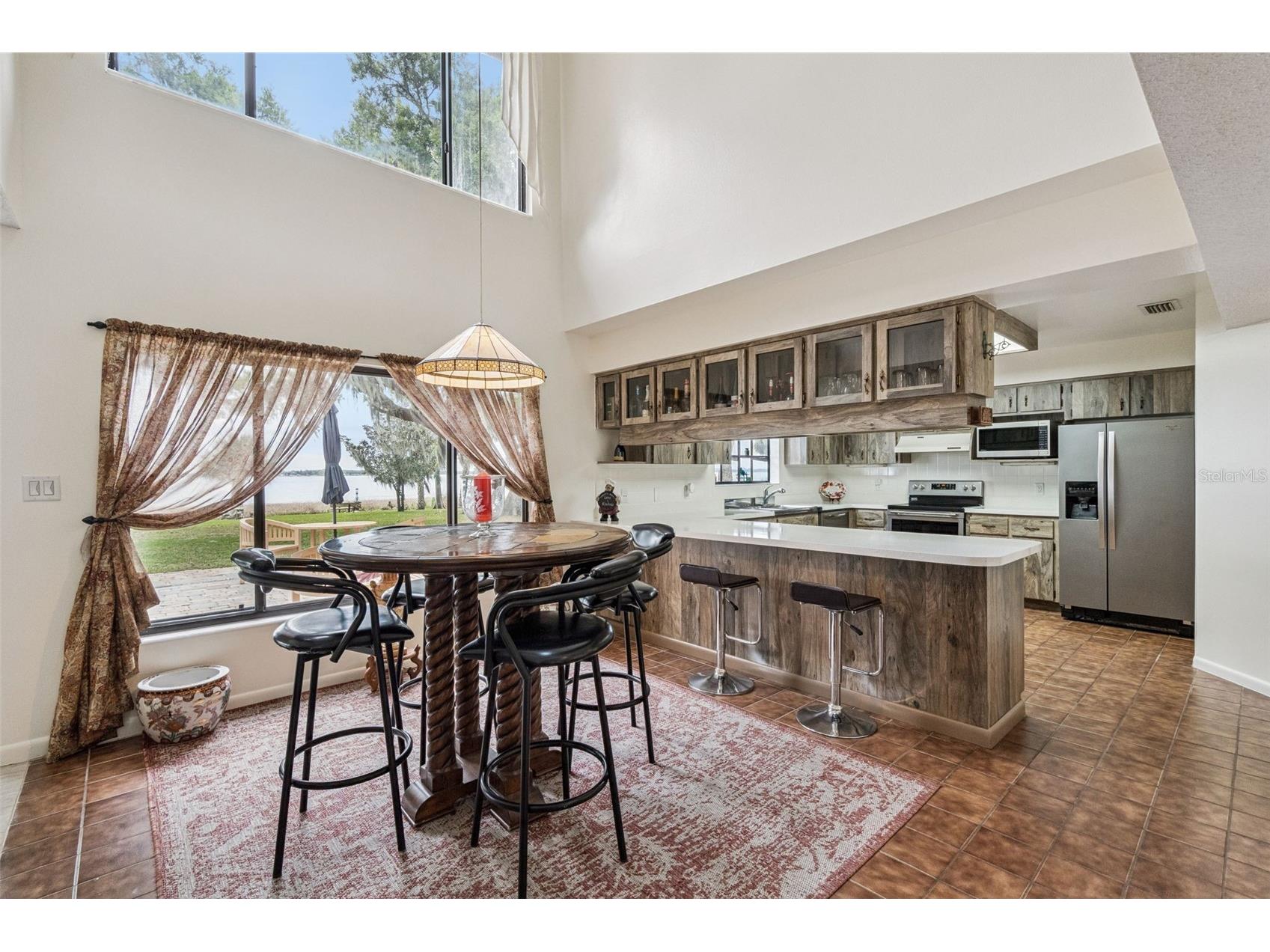 35312 W Griffin Drive Fruitland Park FL 34731 - LAKE GRIFFIN O6391104 image7