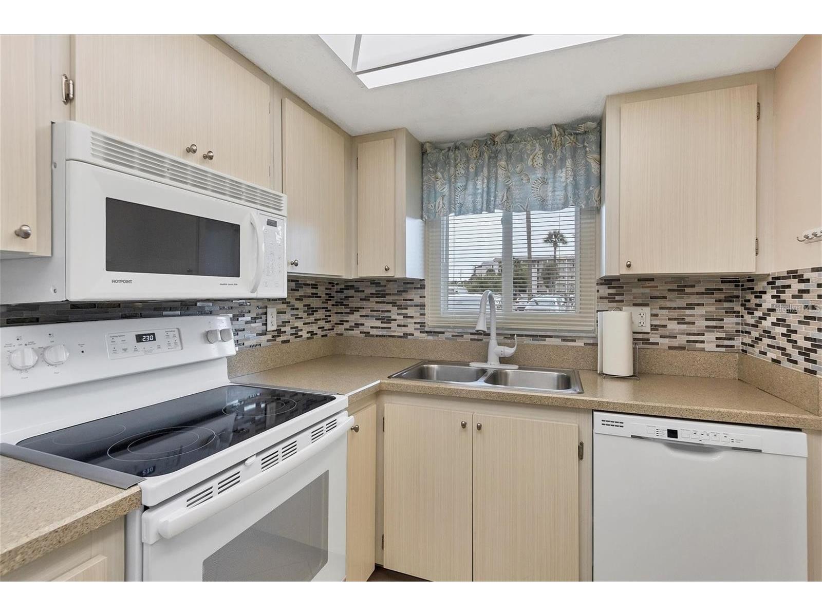 3532 Lake Bayshore Drive #K117 Bradenton FL 34205 O6412152 image10