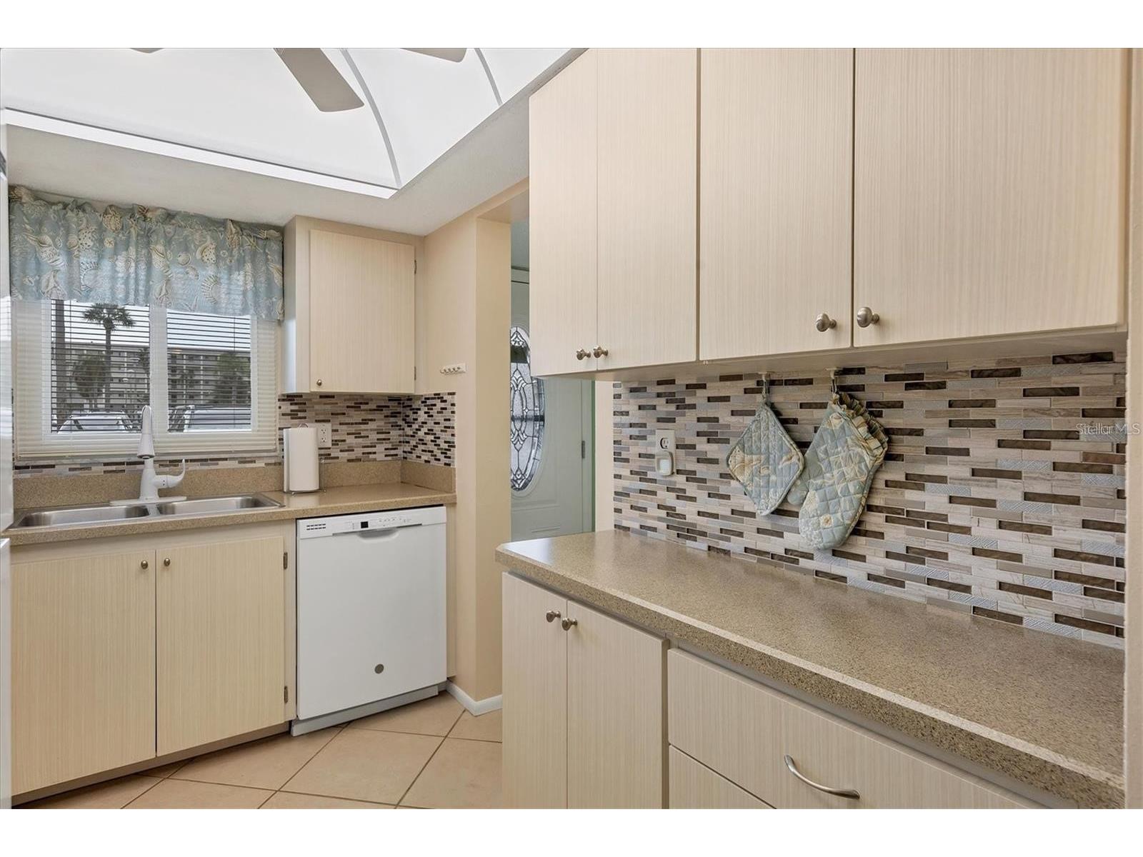 3532 Lake Bayshore Drive #K117 Bradenton FL 34205 O6412152 image8