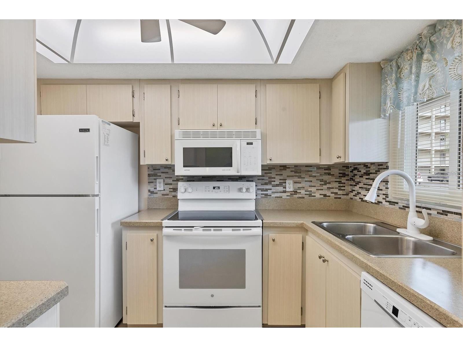 3532 Lake Bayshore Drive #K117 Bradenton FL 34205 O6412152 image9