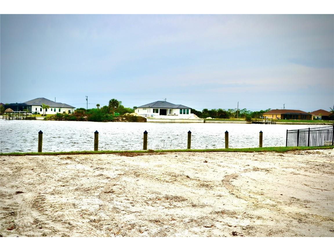 3532 NW 42nd Avenue Cape Coral FL 33993 - MEADOWVIEW LAKE C7496915 image5