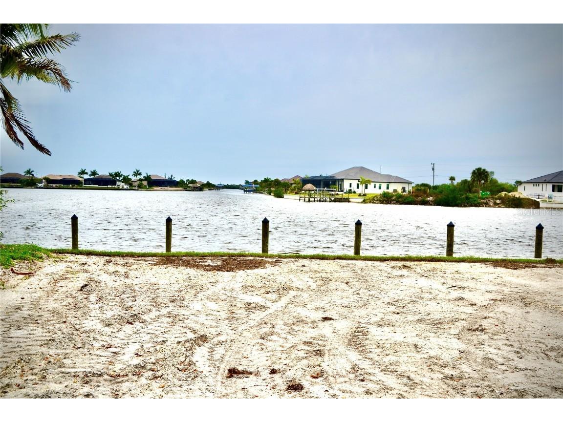 3532 NW 42nd Avenue Cape Coral FL 33993 - MEADOWVIEW LAKE C7496915 image6