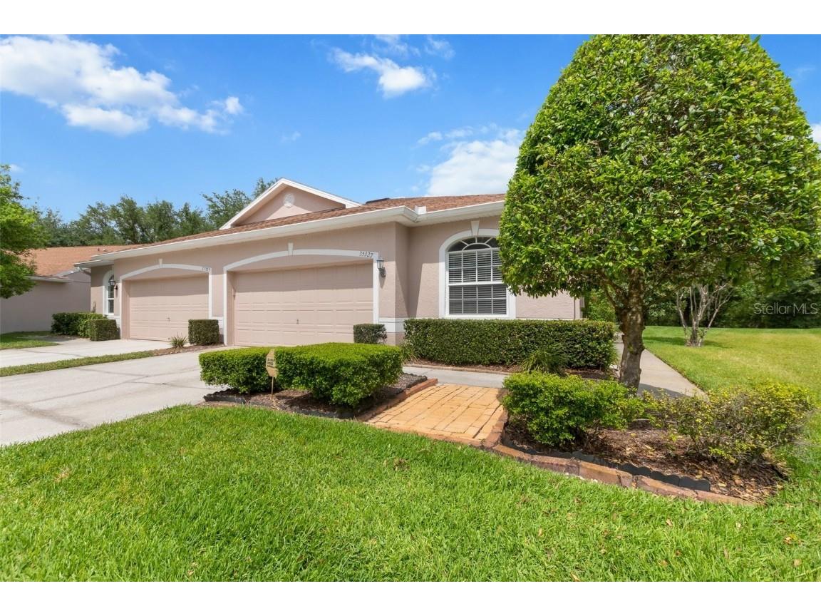 35327 Whispering Pines Drive Zephyrhills FL 33541 T3432359 image1