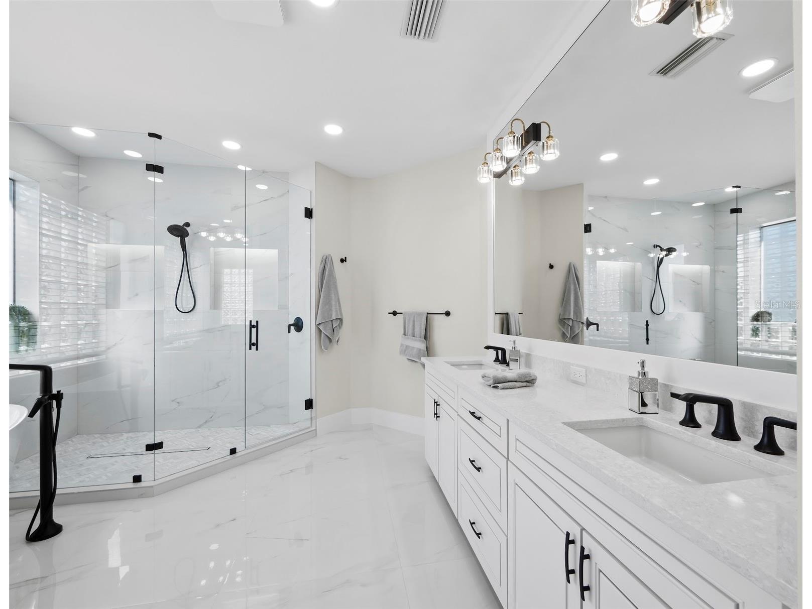 3533 Fair Oaks Lane Longboat Key FL 34228 A4678167 image35