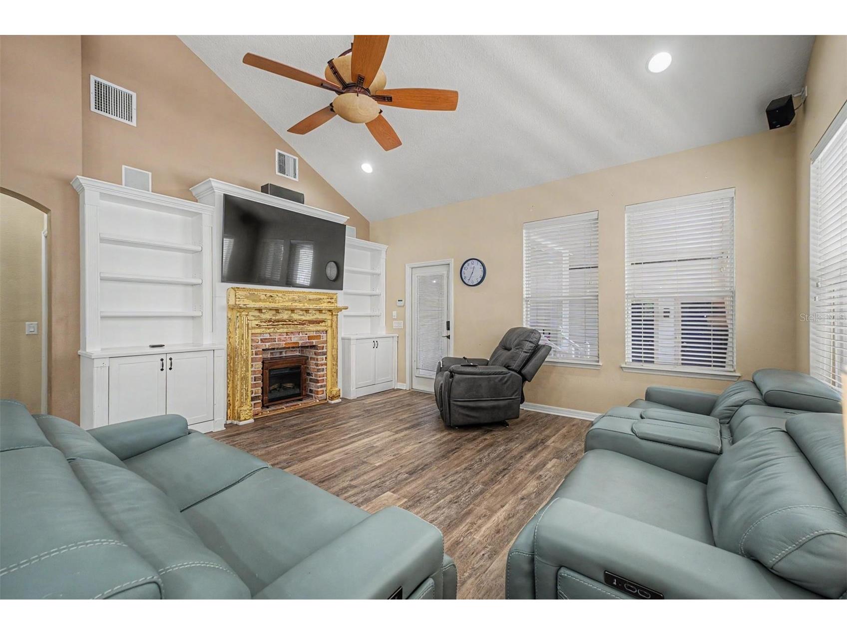 3534 Diaz Street New Port Richey FL 34655 W7886142 image8
