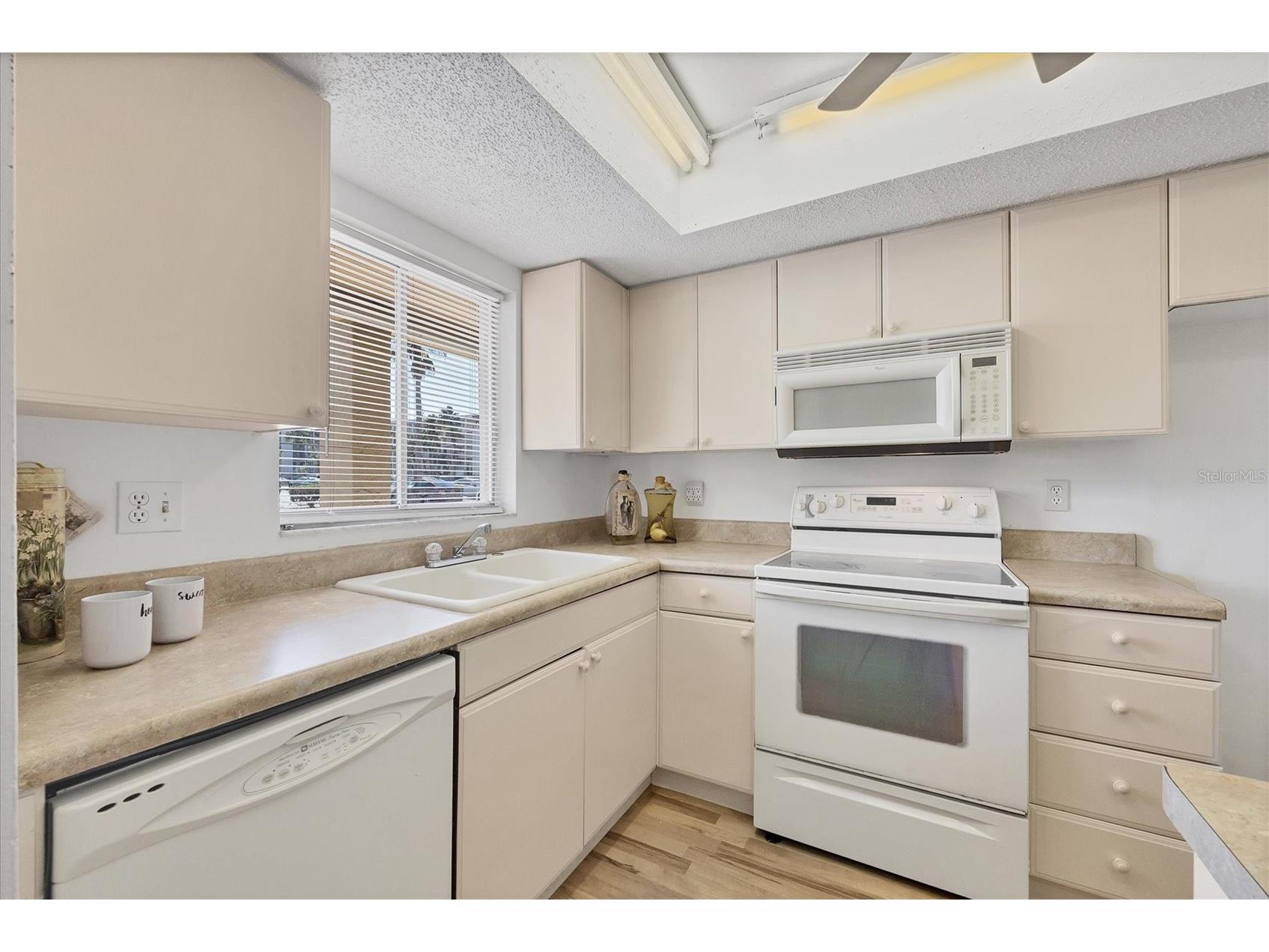 3534 Lake Bayshore Drive #K118 Bradenton FL 34205 A4679503 image12