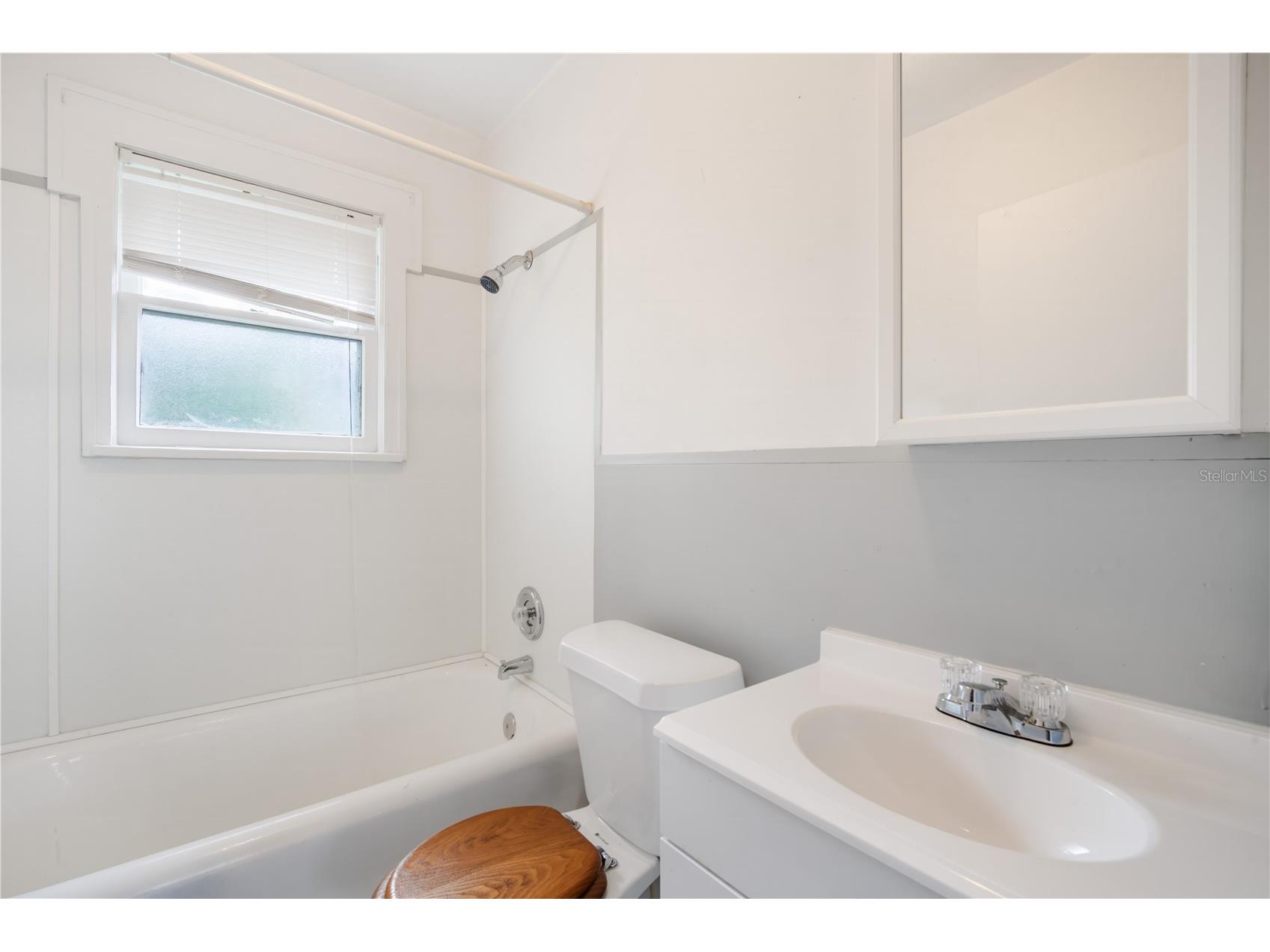 3535 14th Avenue S Saint Petersburg FL 33711 TB8492427 image10