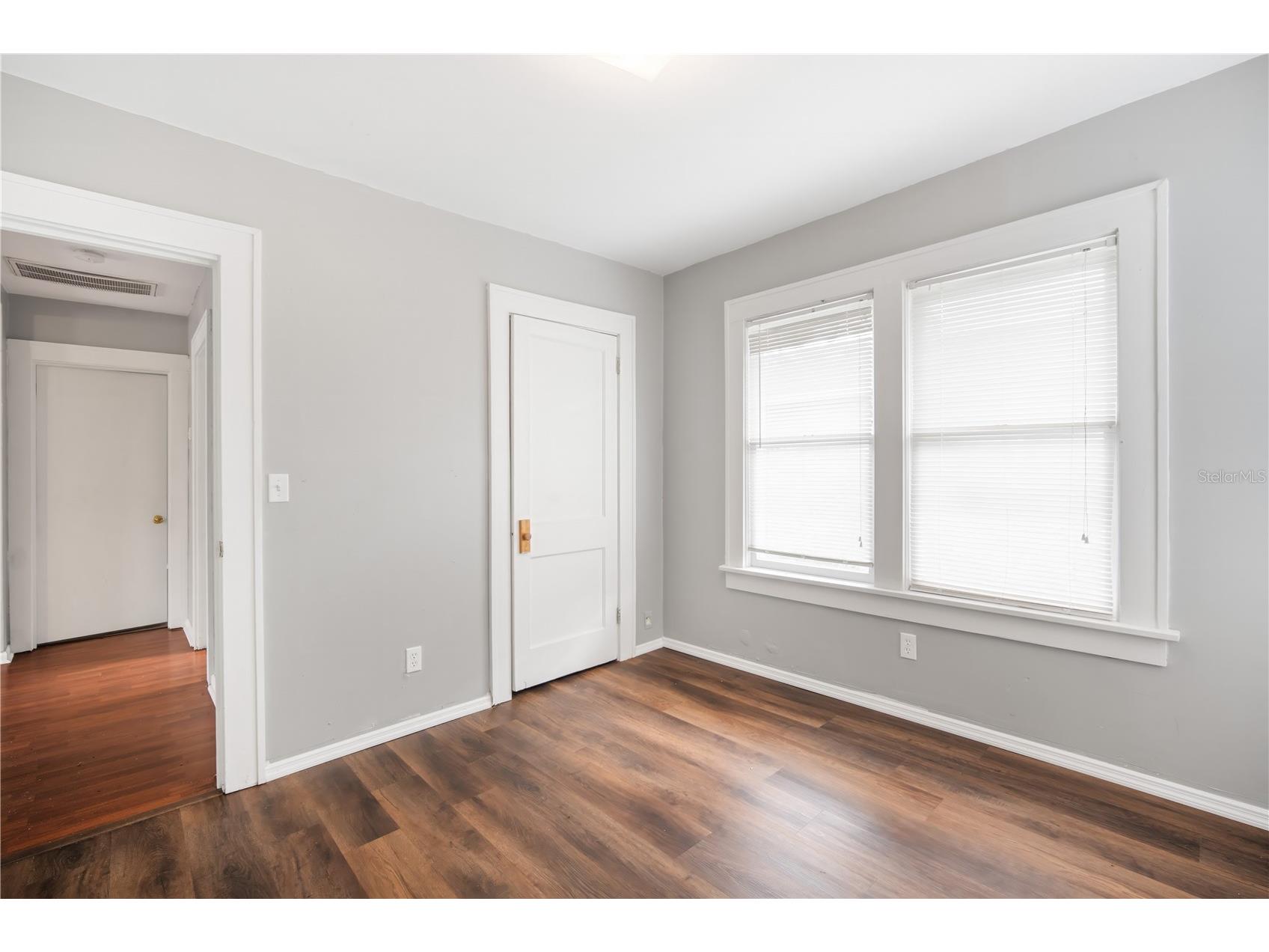 3535 14th Avenue S Saint Petersburg FL 33711 TB8492427 image9
