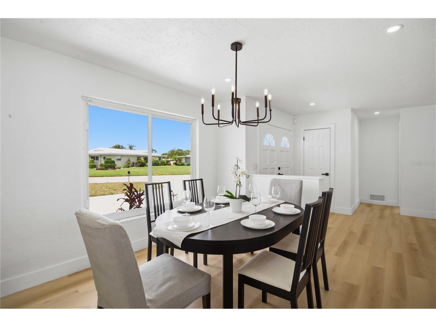 3535 Village Green Drive Sarasota FL 34239 A4694600 image14