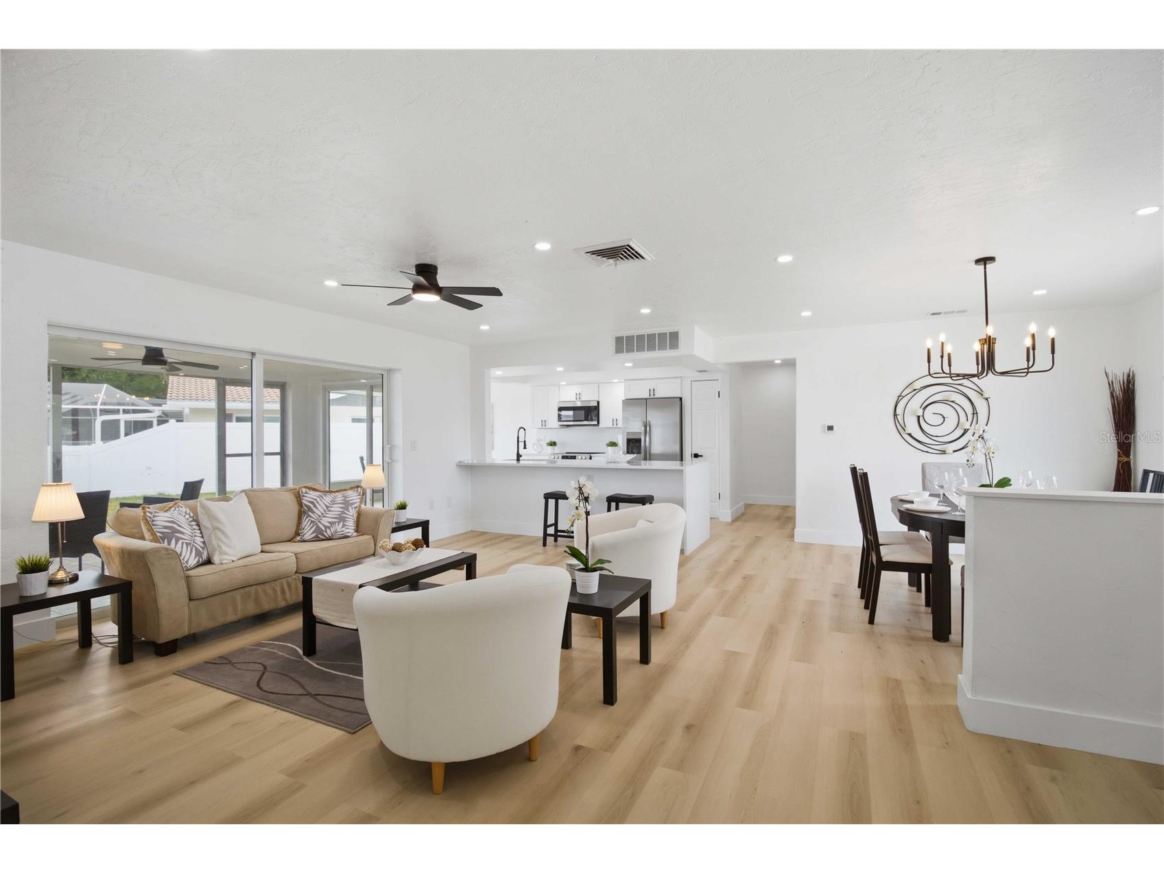 3535 Village Green Drive Sarasota FL 34239 A4694600 image6