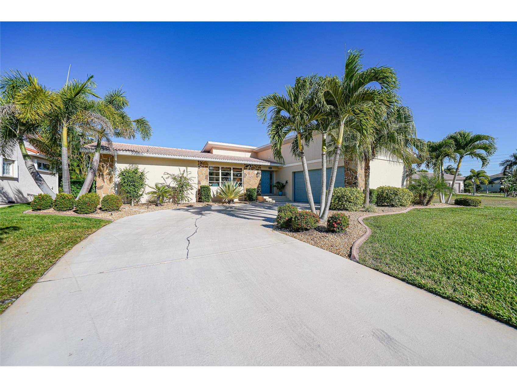3536 Dileuca Street Punta Gorda FL 33950 - ST. FLORENT CANAL C7520520 image2
