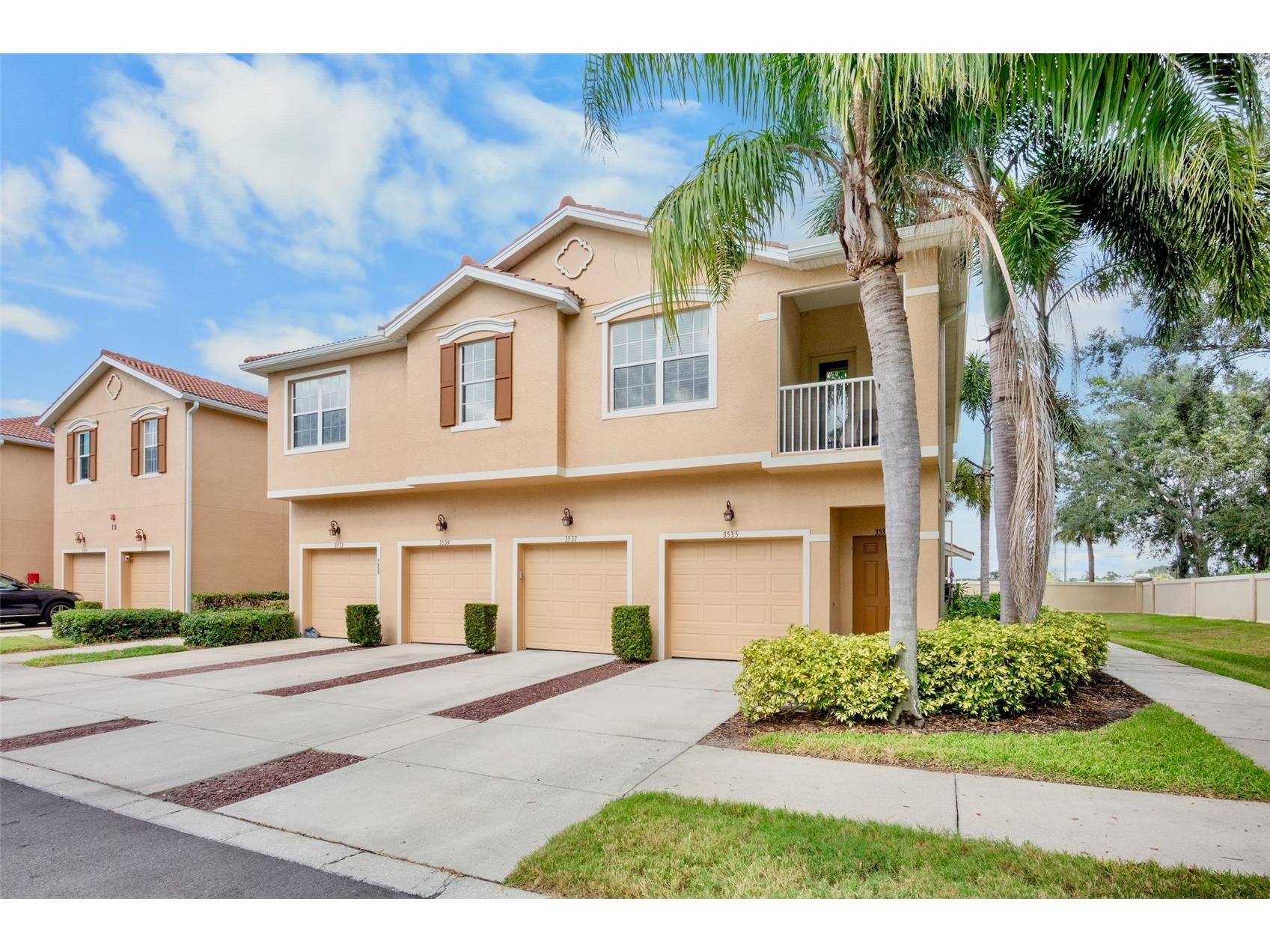 3537 Parkridge Circle #15-106 Sarasota FL 34243 A4671680 image1