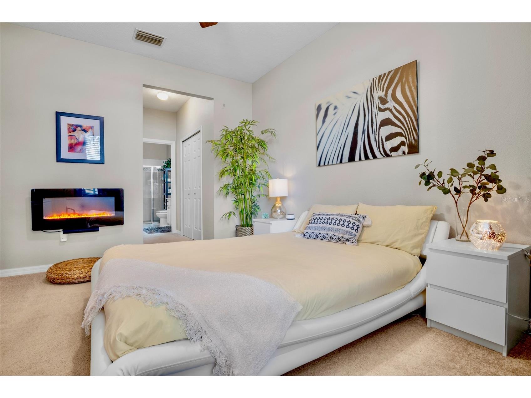 3537 Parkridge Circle #15-106 Sarasota FL 34243 A4671680 image13