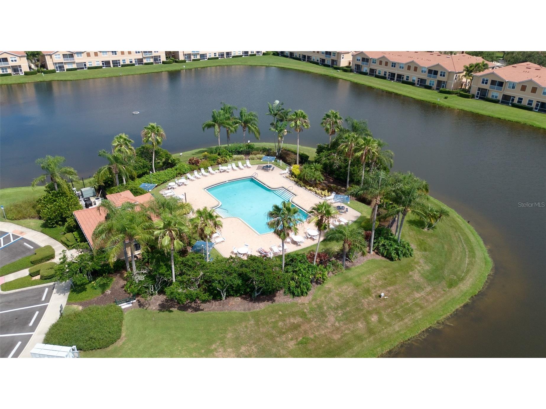 3537 Parkridge Circle #15-106 Sarasota FL 34243 A4671680 image28