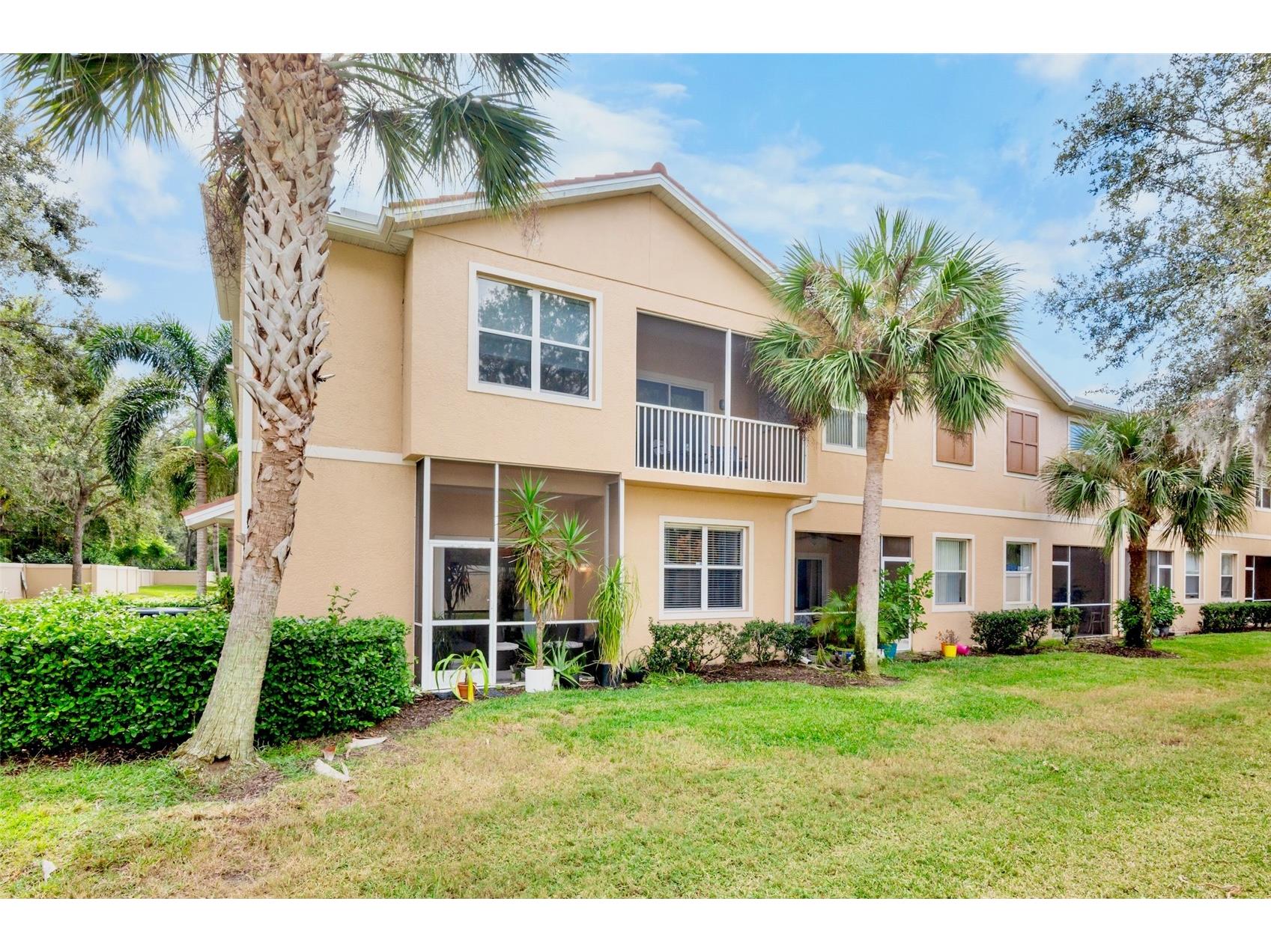 3537 Parkridge Circle #15-106 Sarasota FL 34243 A4671680 image3